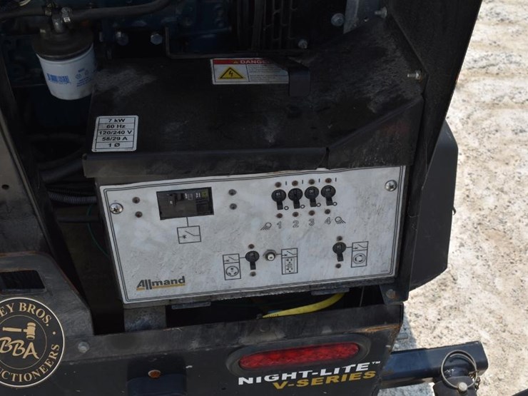 2019-allmand-bros-night-lite-nlv-k1005c-46506-image-14