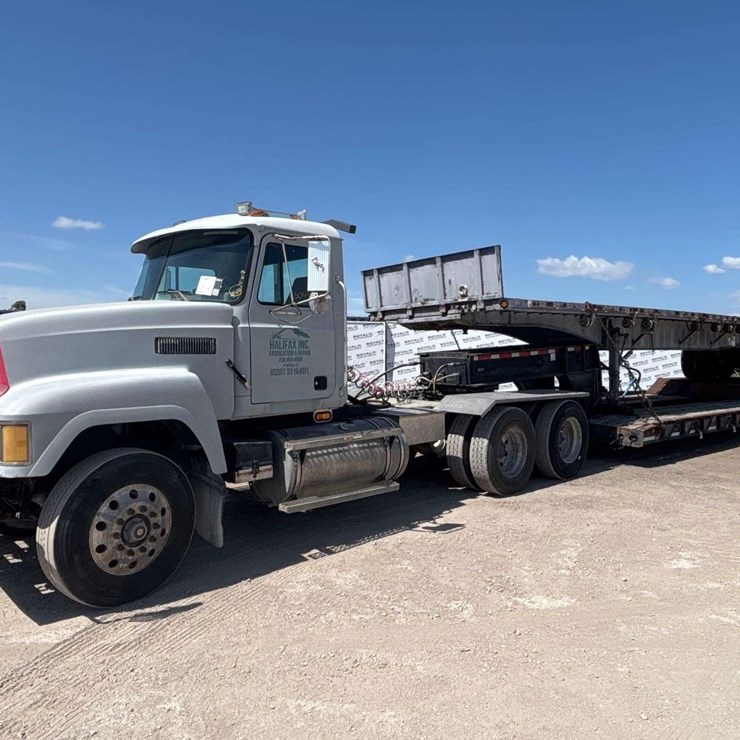 1997 MACK CH613