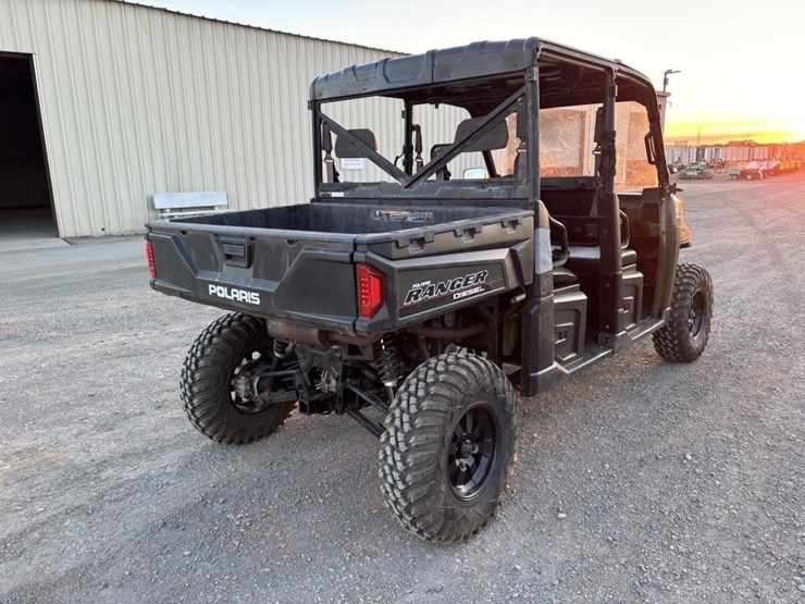 2015-polaris-ranger-crew-image-3