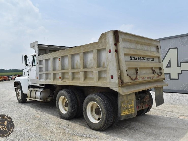 1986-ford-ltl9000-image-7