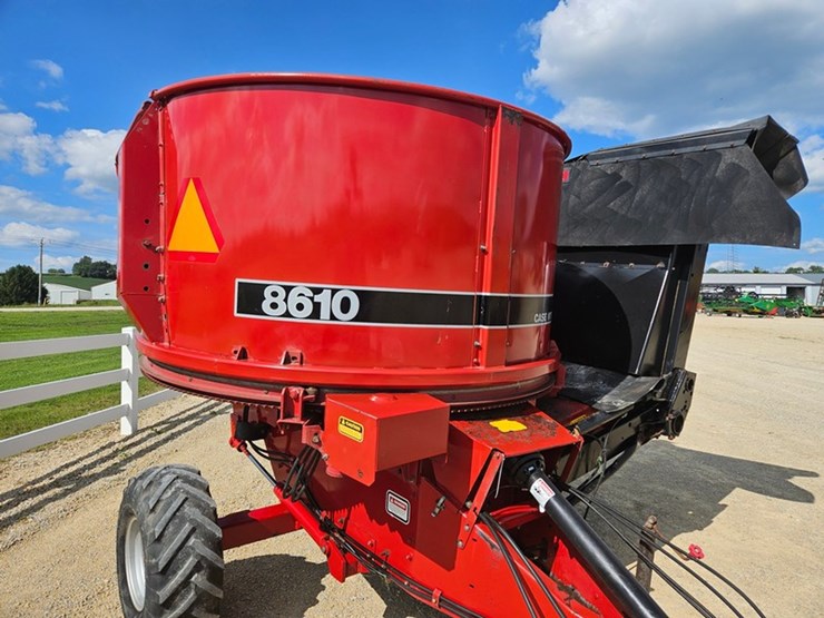 case-ih-8610-image-32