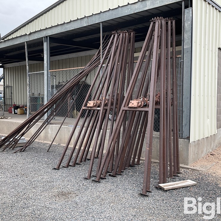 A-Frame Bin Jacks