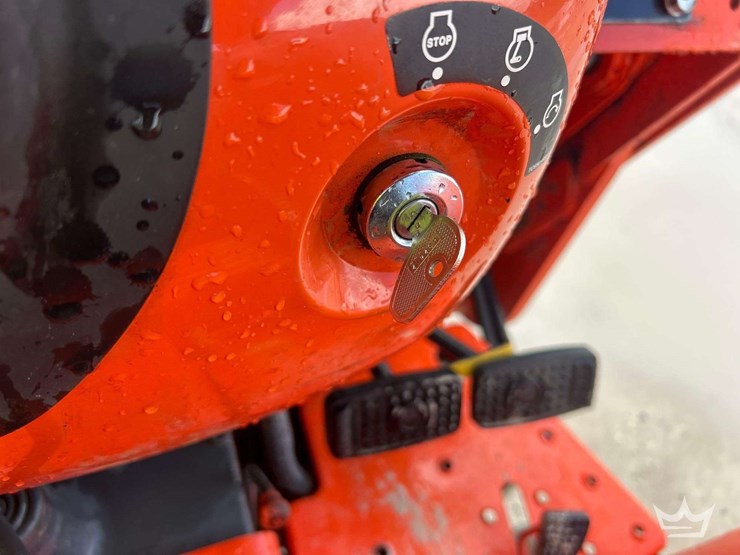 2020-kubota-3901dt-4wd-37hp-utility-loader-tractor-image-22