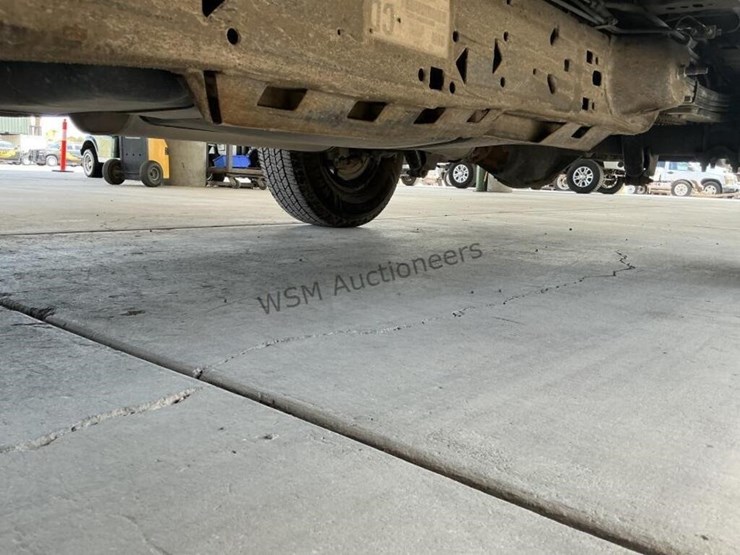 2014-chevrolet-express-3500-image-24