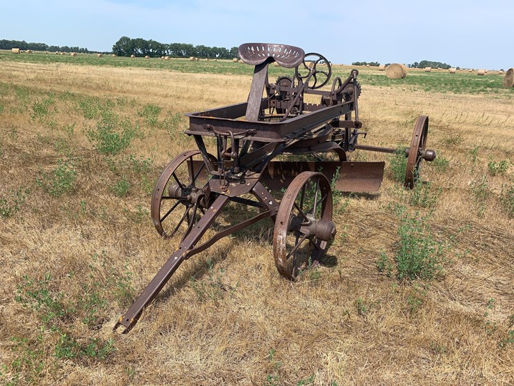 road-grader-image-1