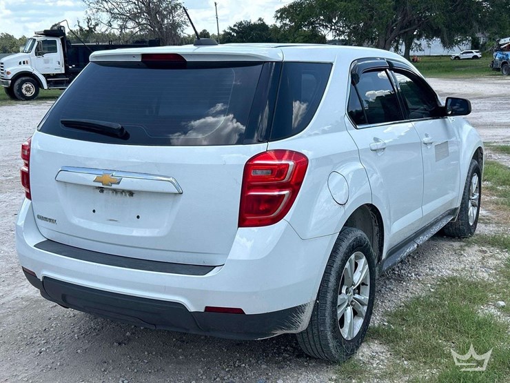 2017-chevrolet-equinox-image-3