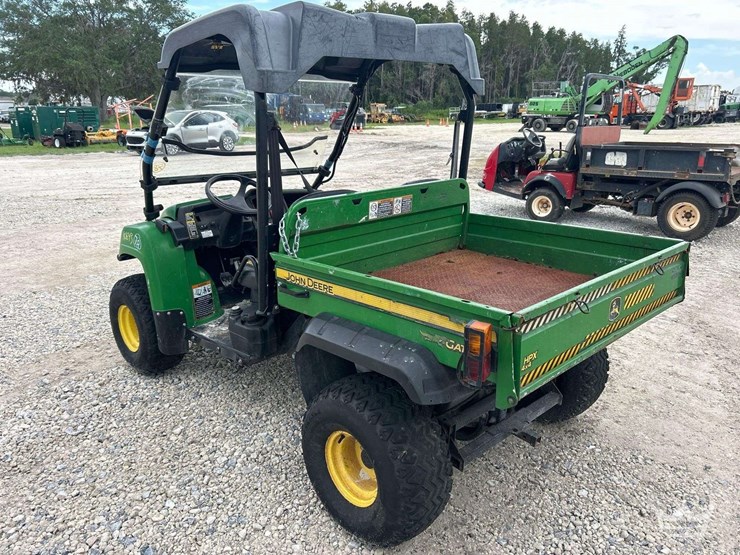 2016-john-deere-gator-image-4