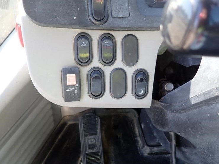 2019-komatsu-wa270-8-image-32