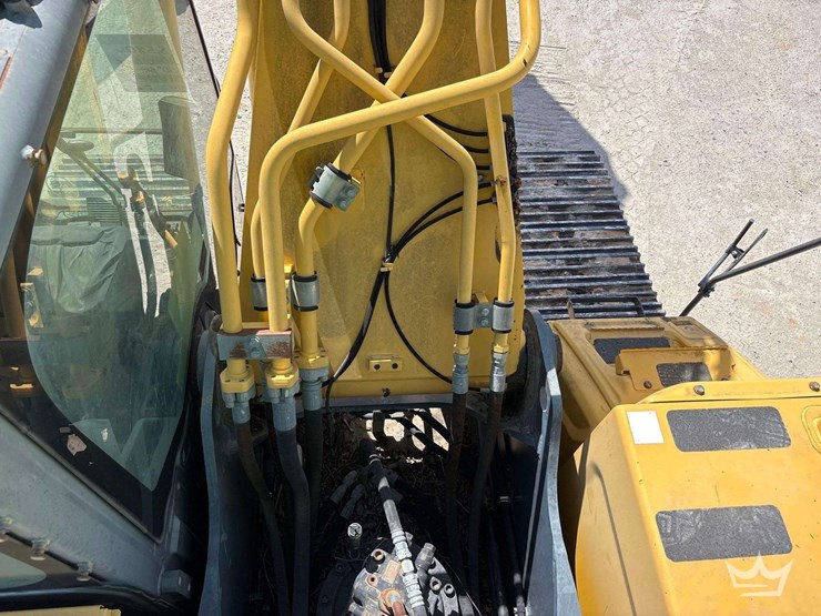 2014-kobelco-sk350-lc-9-image-17