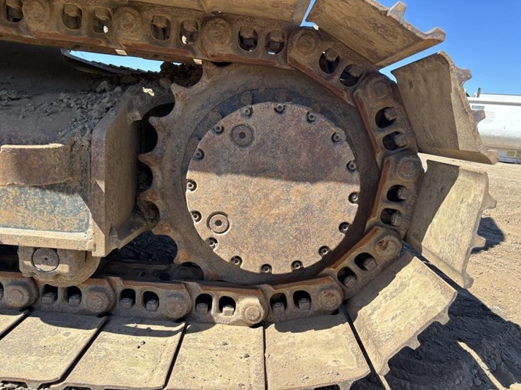 caterpillar-313b-image-21