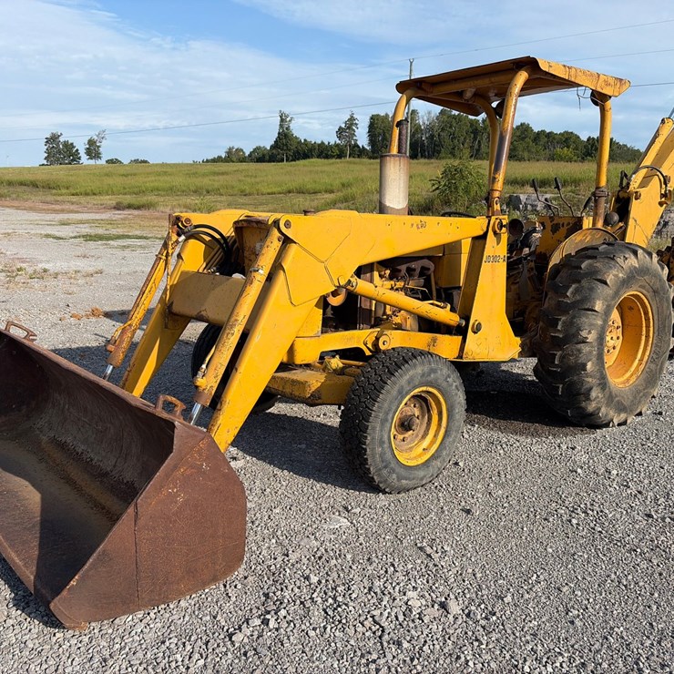 JOHN DEERE 302