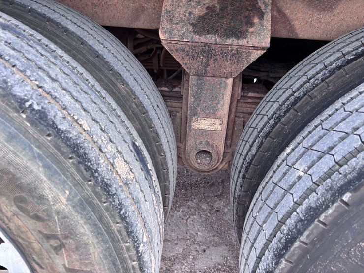 2006-axle-dump-trailer-image-8