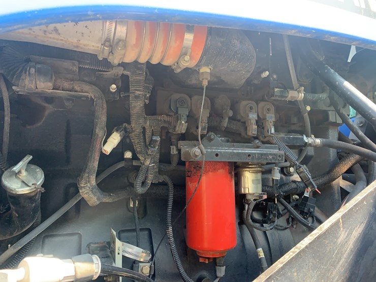 2004-new-holland-tj375-image-27