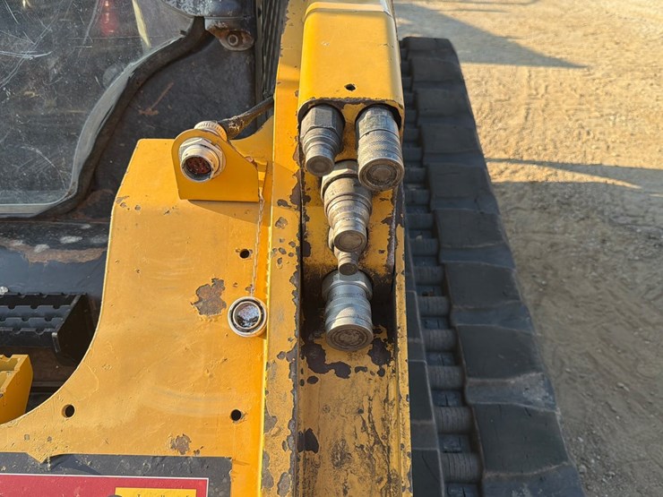 2018-caterpillar-299d2-xhp-image-8