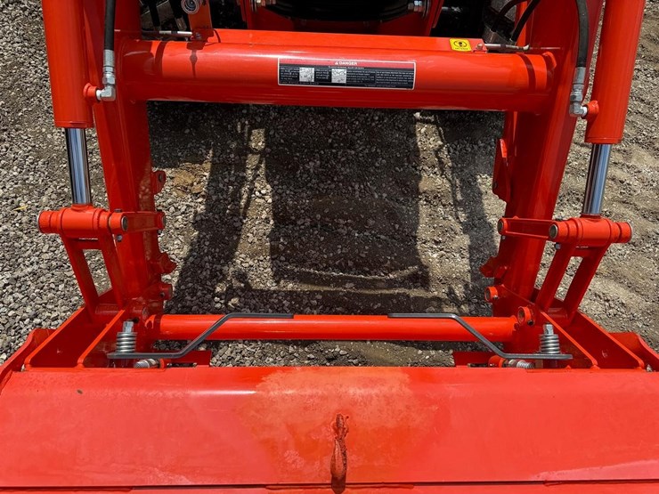 2020-kubota-mx5400-image-10