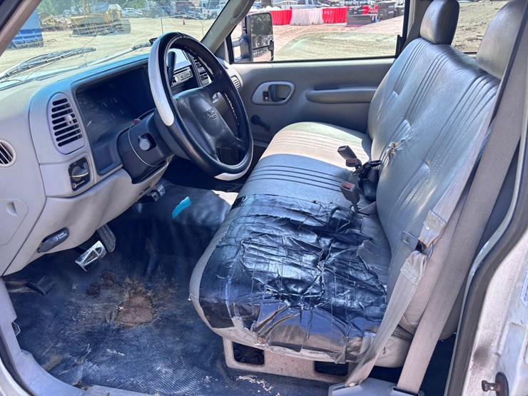 1996-gmc-sierra-2500-image-7