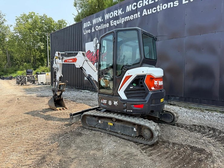 2023-bobcat-e35i-image-2