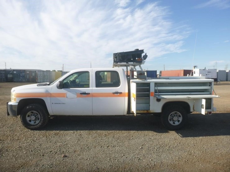 2009-chevrolet-3500hd-image-5