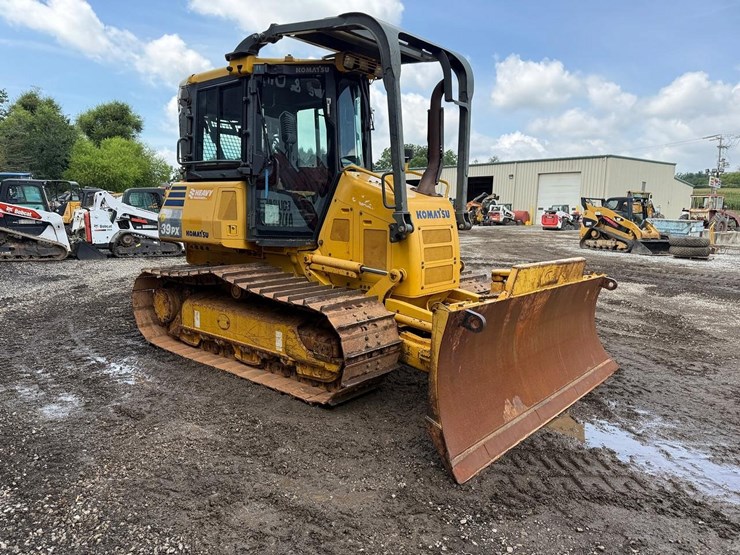 2014-komatsu-d39px-23-image-6