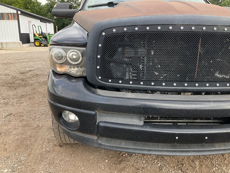 2003-dodge-2500-image-12