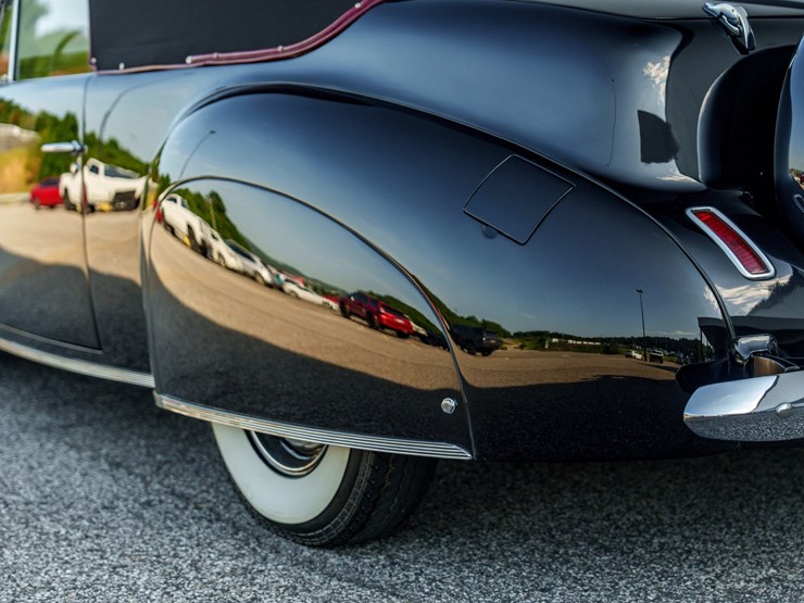 #112-•-offered-at-no-reserve-|-1940-lincoln-zephyr-continental-convertible-image-21