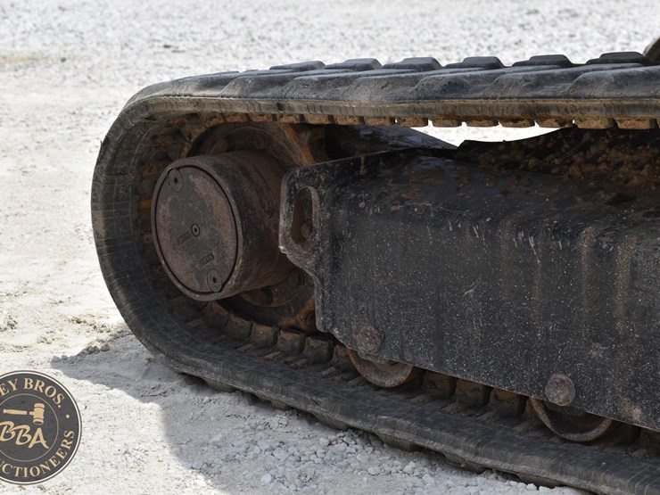 2023-caterpillar-303cr-image-33
