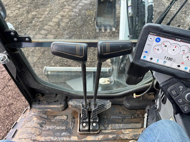 2023-bobcat-e35i-image-30