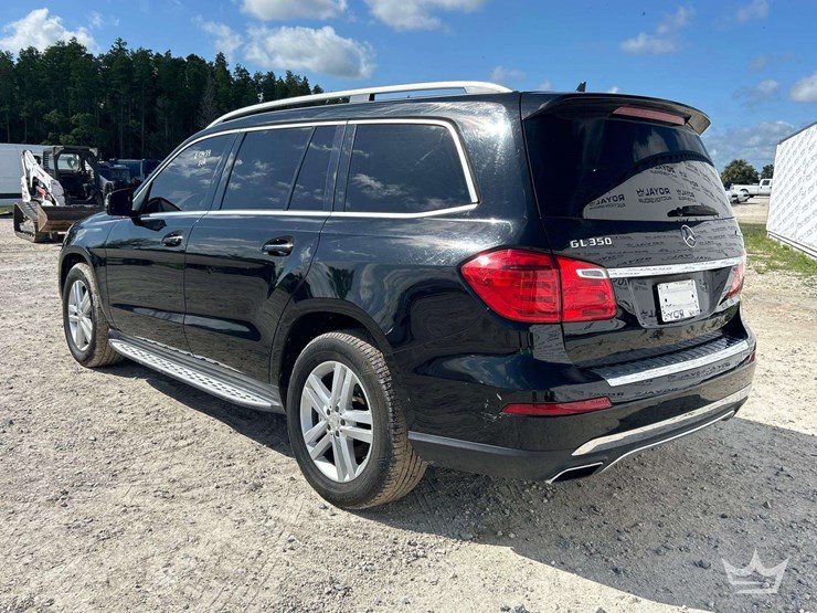 2016-mercedes-benz-gl-350-awd-suv-image-4