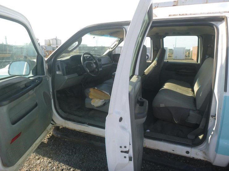 2006-ford-f350-image-7