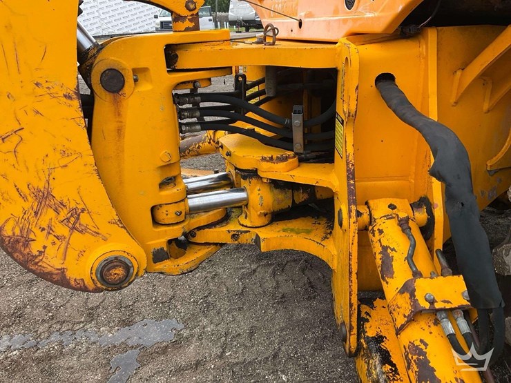 2014-jcb-217-image-20