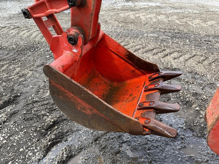 2019-kubota-b26-image-16