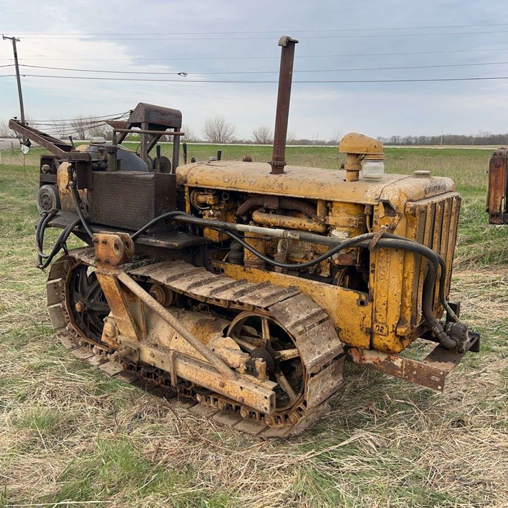 CATERPILLAR D2