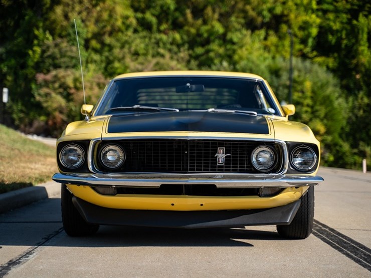 #134-•-1969-ford-mustang-boss-302-image-2