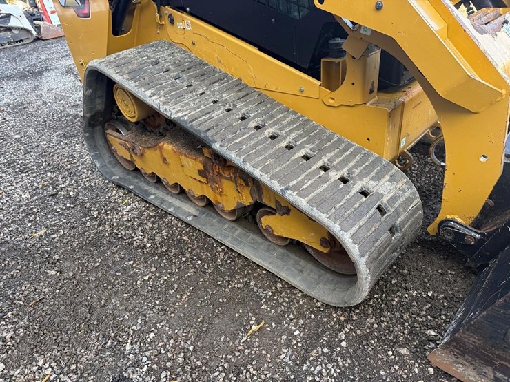 2019-caterpillar-289d3-image-12