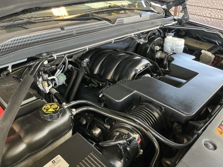 2019-chevrolet-tahoe-image-12