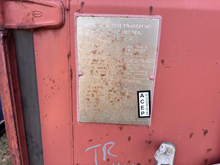 #1251-•-40ft-shipping-container-image-6