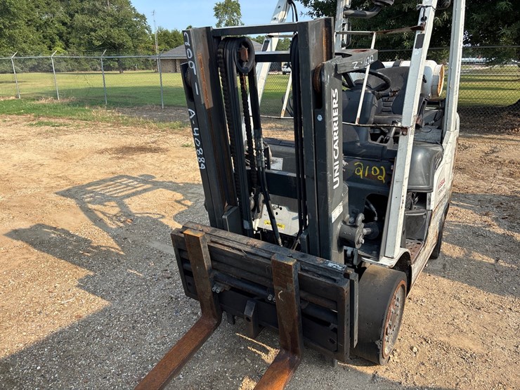 #2102-•-2015-nissan-cf50lp-forklift-image-6