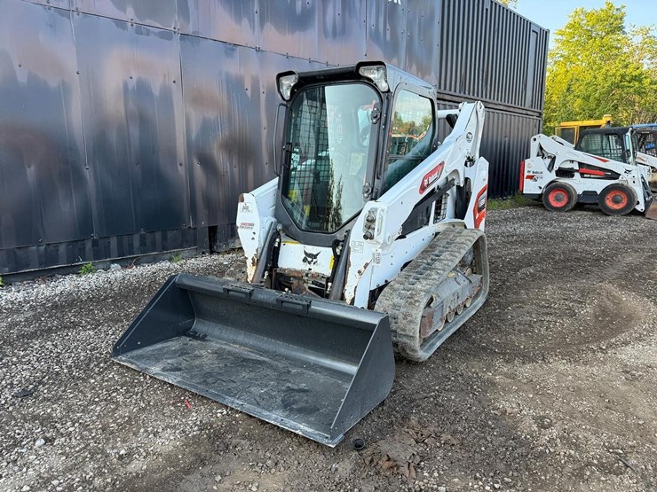2023-bobcat-t595-image-8