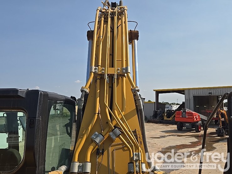2019-caterpillar-336-image-52