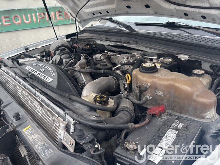 2010-ford-f350-image-15