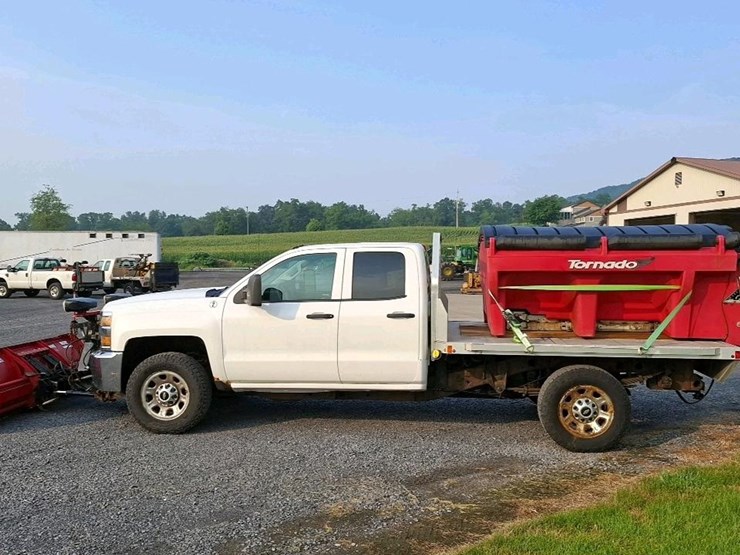 2015-chevrolet-2500-image-6