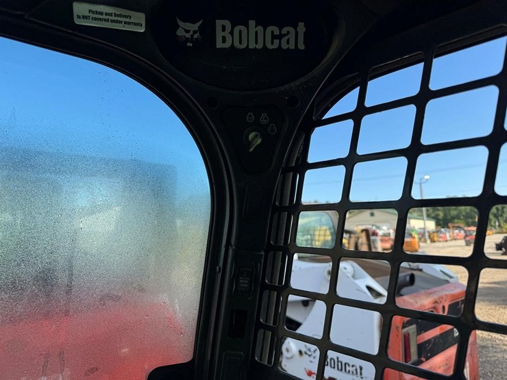 2018-bobcat-s570-image-23