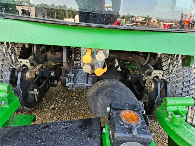 2015-john-deere-1575-image-13