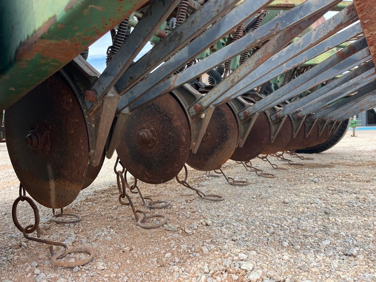 john-deere-8300-image-6