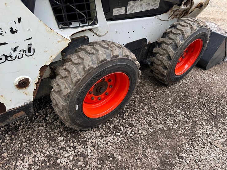 2018-bobcat-s570-image-15