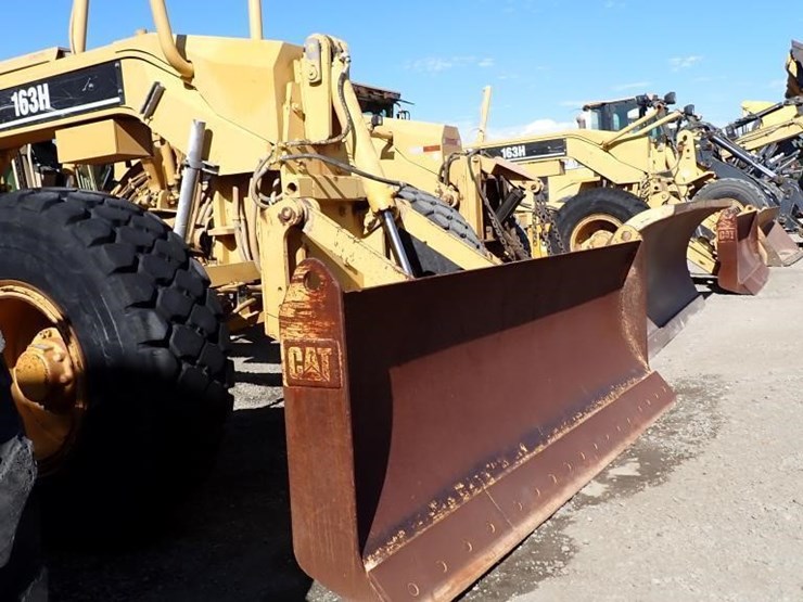 caterpillar-163h-vhp-image-6