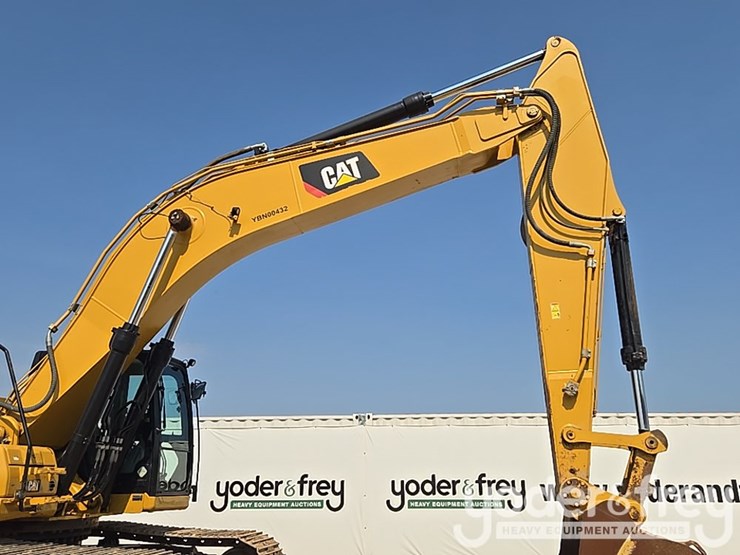 2019-caterpillar-336-image-27