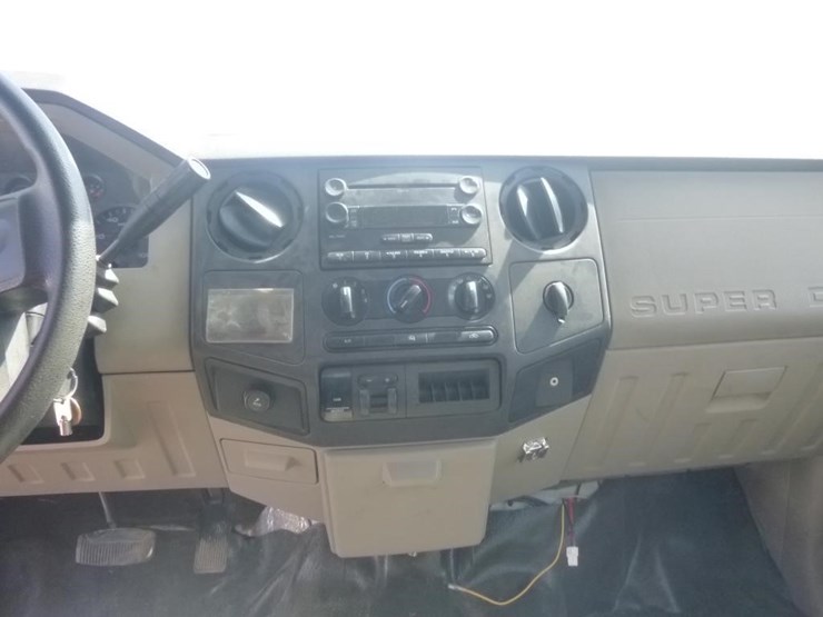 2008-ford-f350-image-12