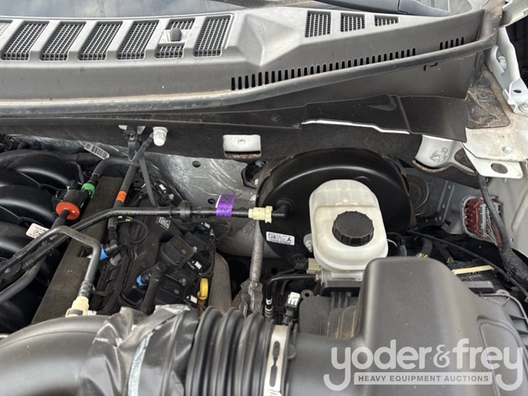 2020-ford-f150-image-16