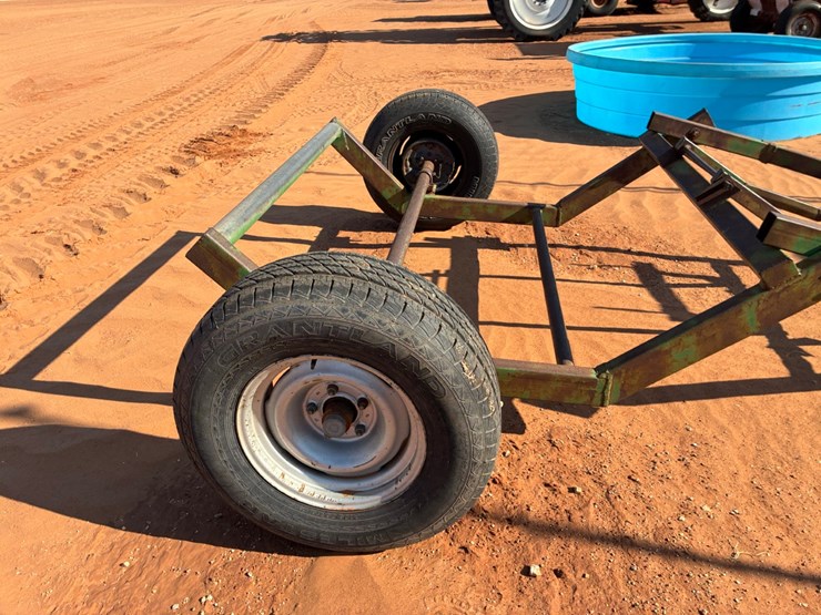 #t10015-•-bale-buggy-image-3